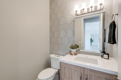 120 Angela Drive Santa Rosa CA 95403