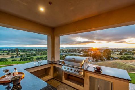120 Angela Drive Santa Rosa CA 95403