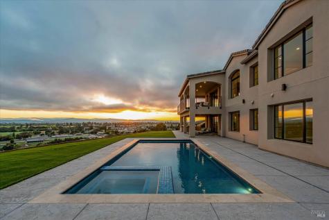 120 Angela Drive Santa Rosa CA 95403