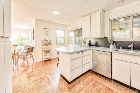 115 Sherman Street Healdsburg CA 95448