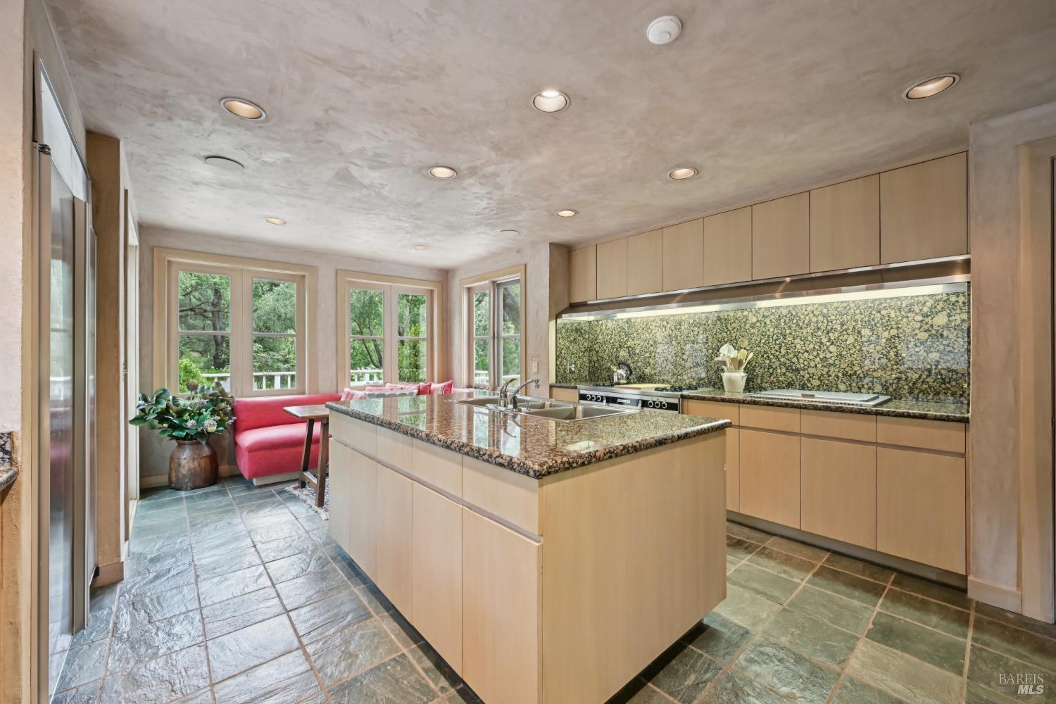 7768 Silverado Trail Napa CA 94558