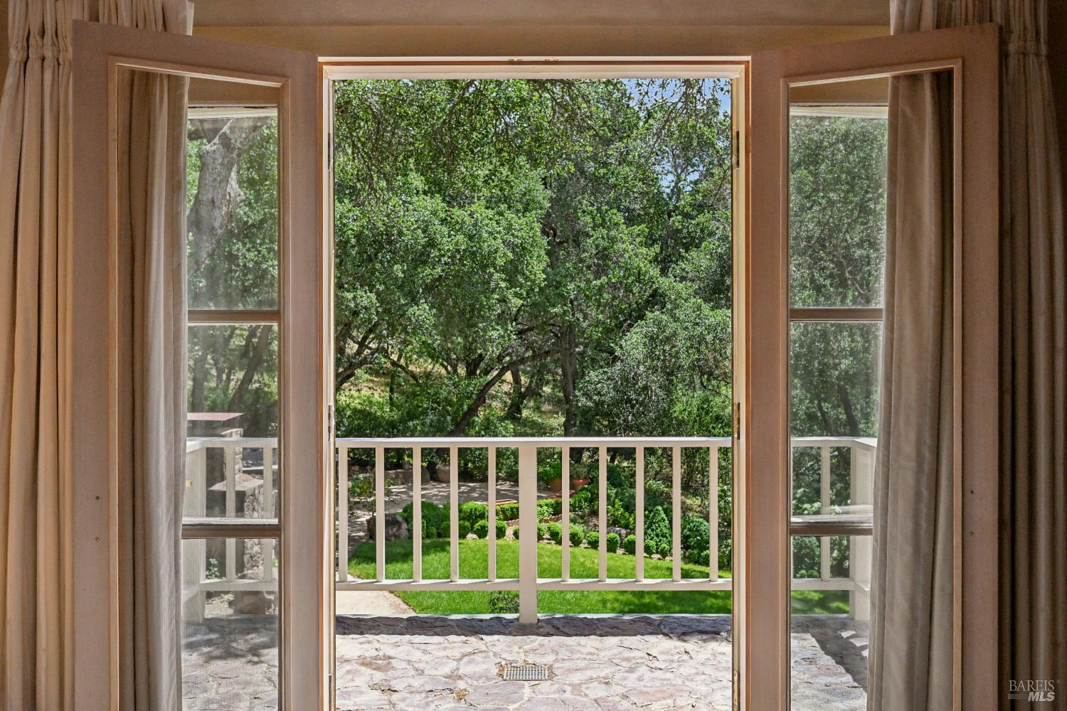 7768 Silverado Trail Napa CA 94558