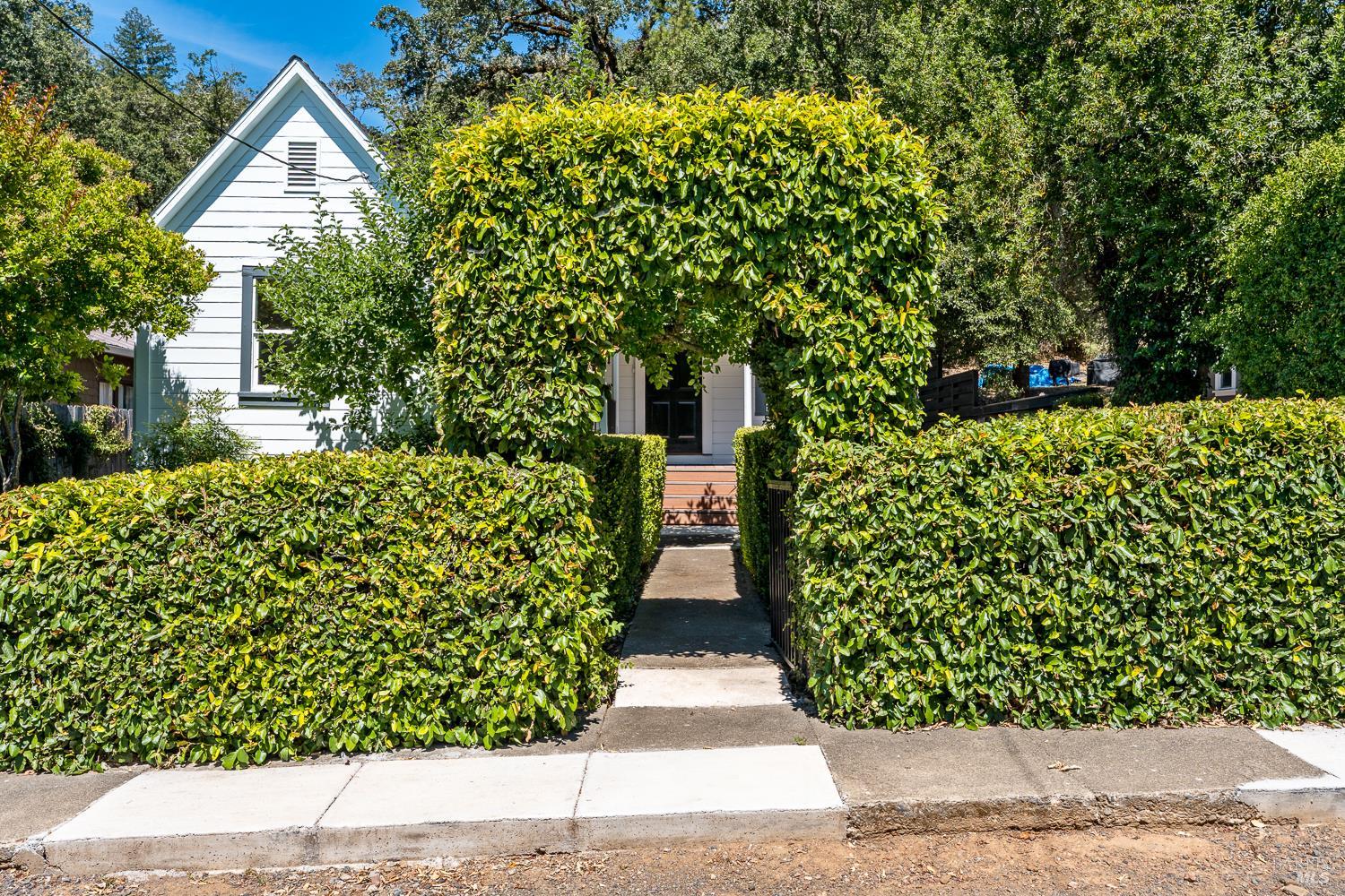 1344 Spring Street Hopland CA 95449