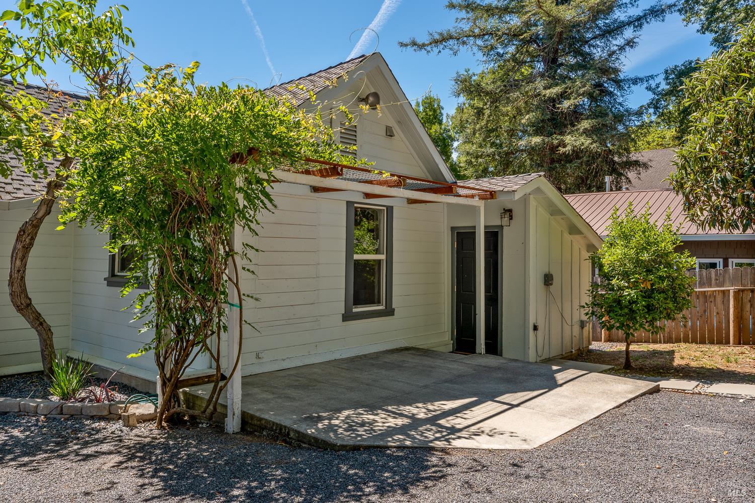 1344 Spring Street Hopland CA 95449