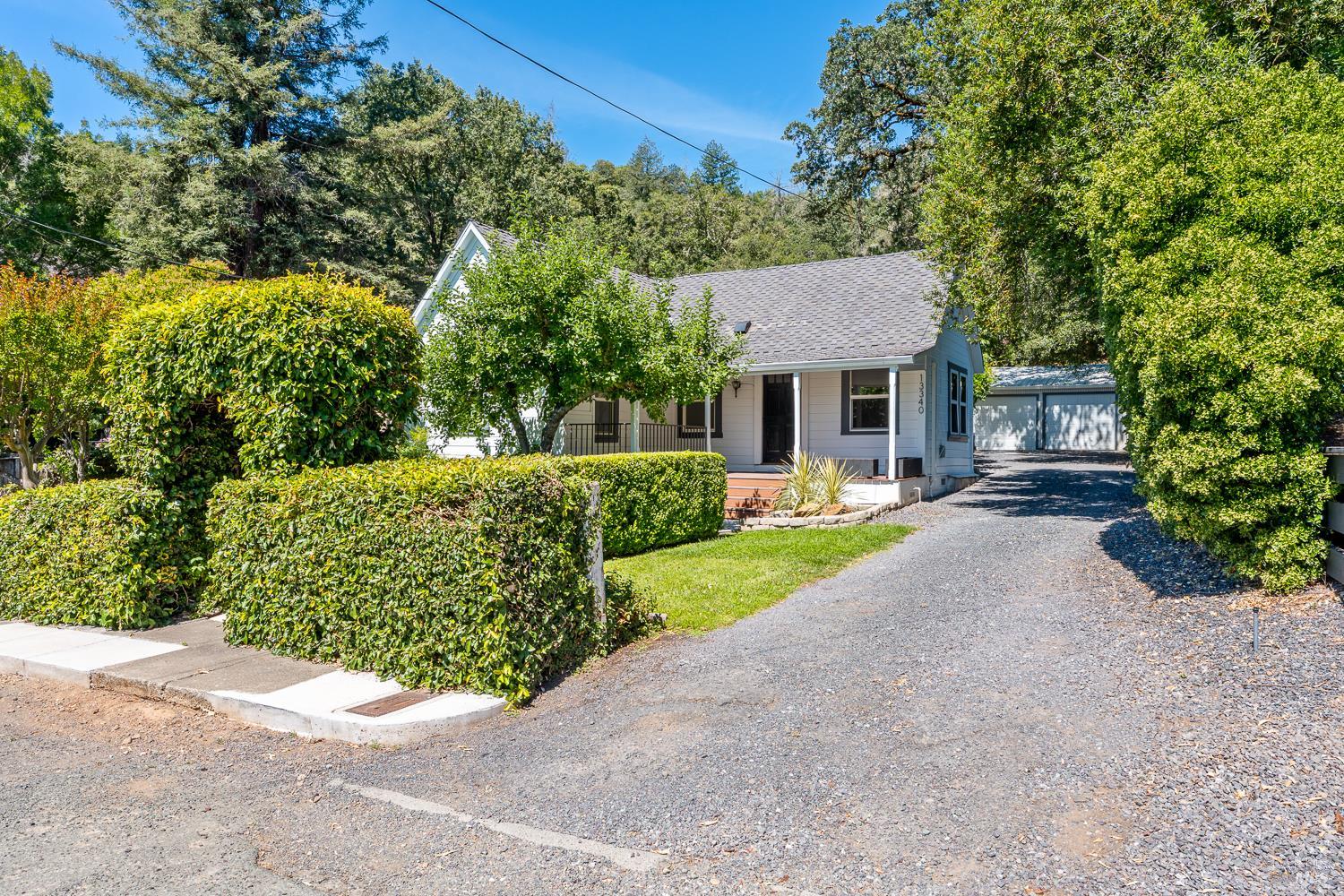 1344 Spring Street Hopland CA 95449