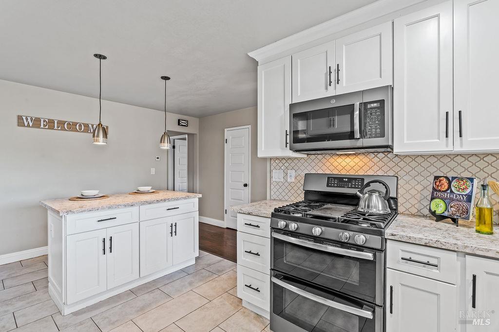 2033 Mission Boulevard Santa Rosa CA 95409
