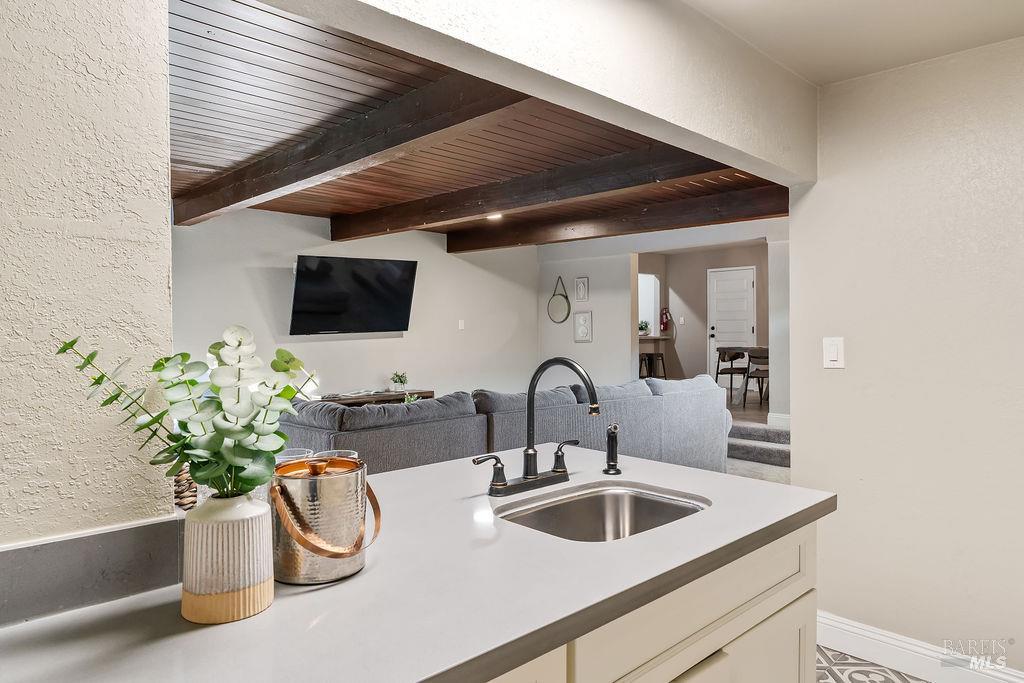 2033 Mission Boulevard Santa Rosa CA 95409