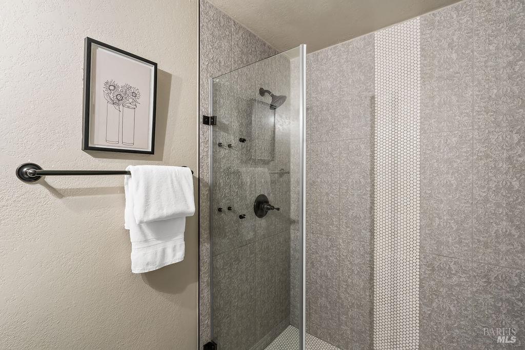 2033 Mission Boulevard Santa Rosa CA 95409