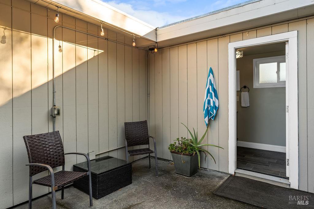 2033 Mission Boulevard Santa Rosa CA 95409
