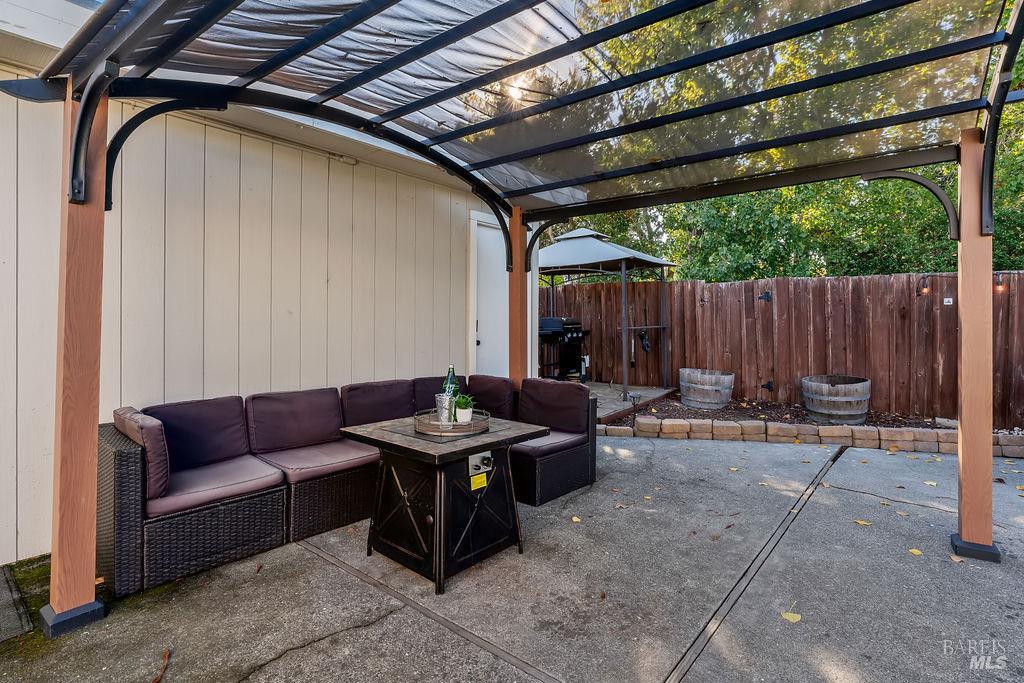 2033 Mission Boulevard Santa Rosa CA 95409