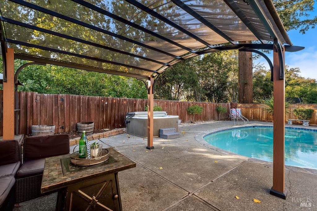 2033 Mission Boulevard Santa Rosa CA 95409