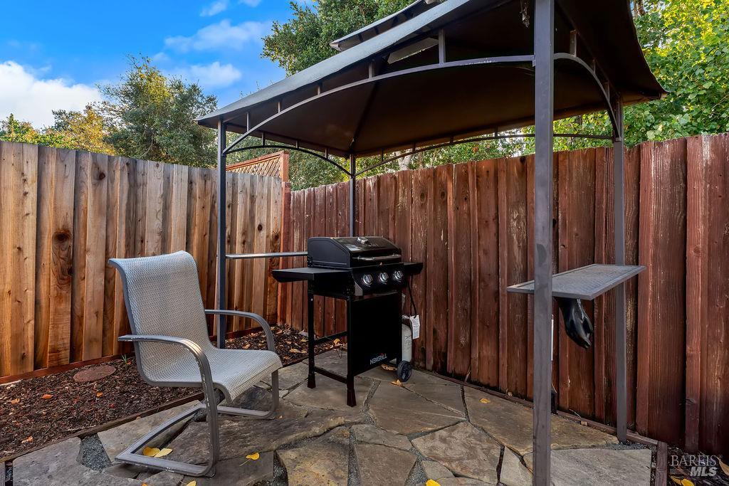 2033 Mission Boulevard Santa Rosa CA 95409