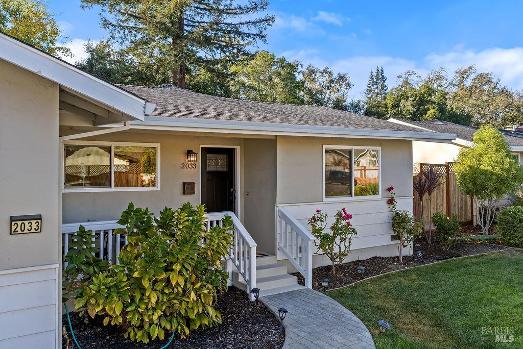 2033 Mission Boulevard Santa Rosa CA 95409