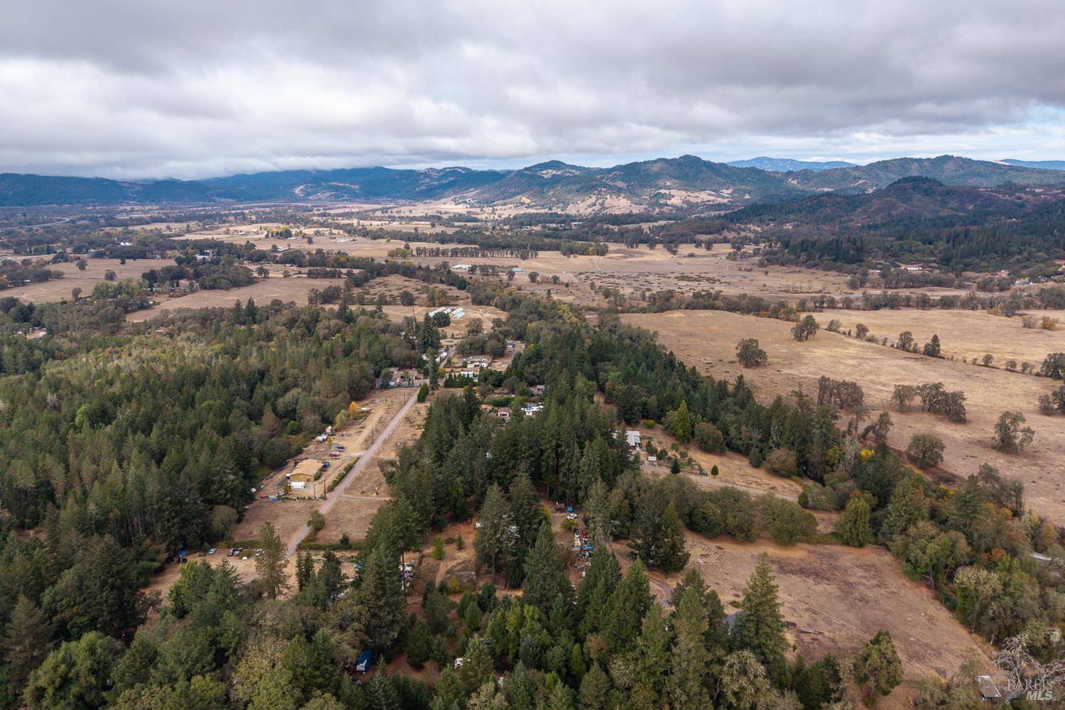 1995 E Hill Road Willits CA 95490