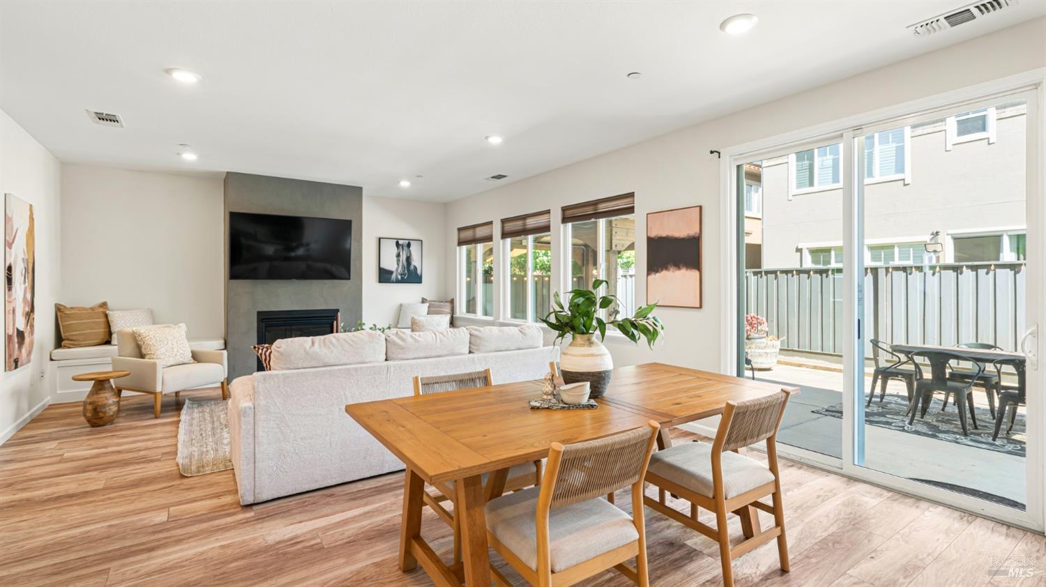 5530 Kennedy Place Rohnert Park CA 94928