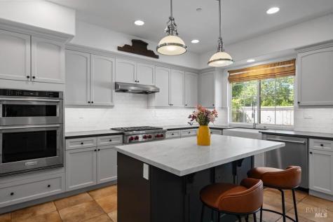 34 Mildenhall Street Novato CA 94949