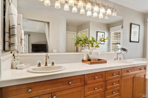 34 Mildenhall Street Novato CA 94949