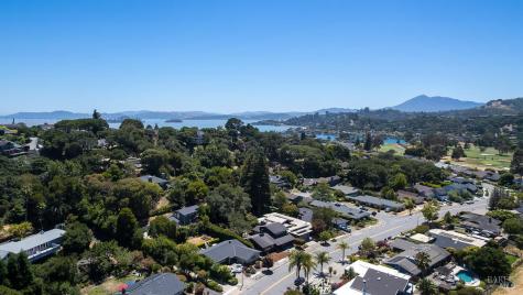 316 Riviera Drive San Rafael CA 94901