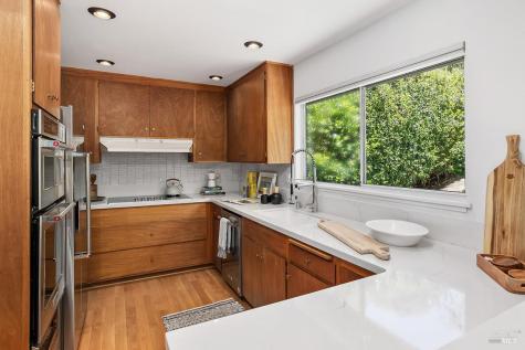 316 Riviera Drive San Rafael CA 94901