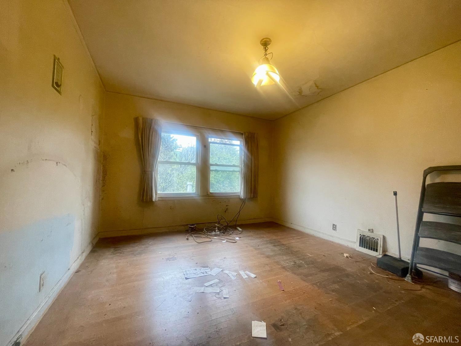 1340 Shafter Avenue San Francisco CA 94124