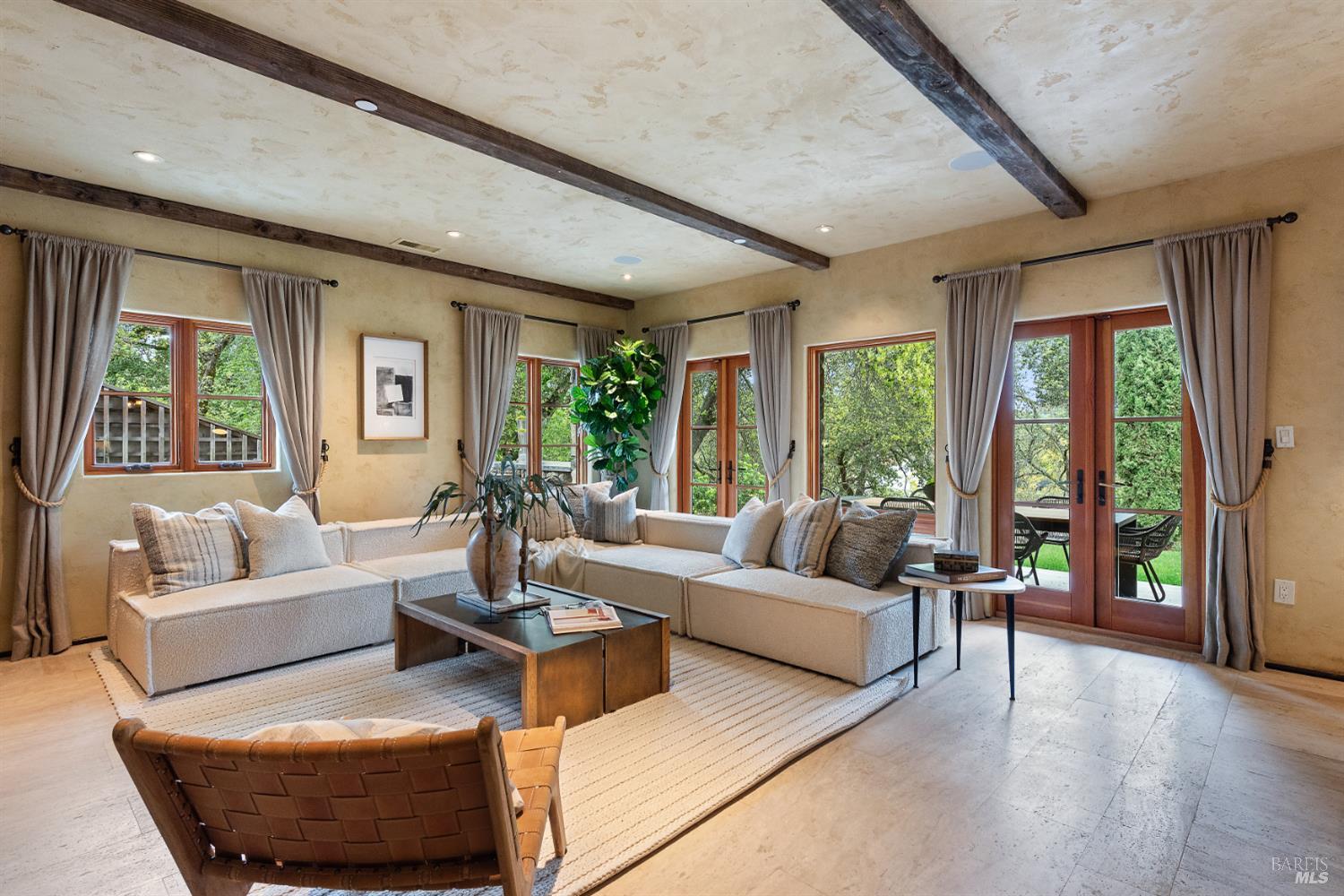 35 Forest Lane Napa CA 94558