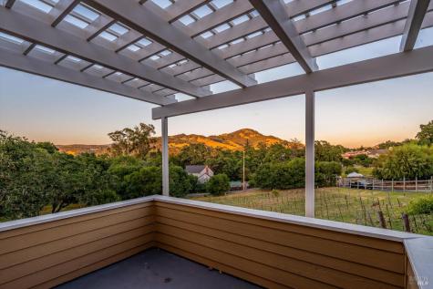4548 Fable Court Santa Rosa CA 95404