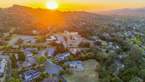4548 Fable Court Santa Rosa CA 95404