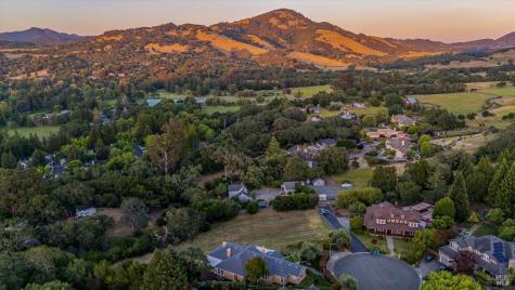 4548 Fable Court Santa Rosa CA 95404