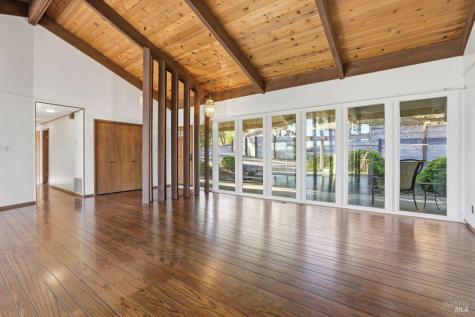 16 Burning Tree Drive Novato CA 94949