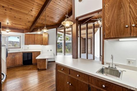 16 Burning Tree Drive Novato CA 94949