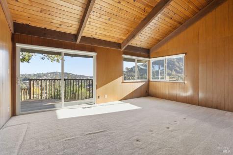 16 Burning Tree Drive Novato CA 94949