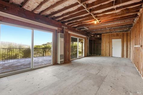 16 Burning Tree Drive Novato CA 94949