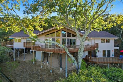 16 Burning Tree Drive Novato CA 94949