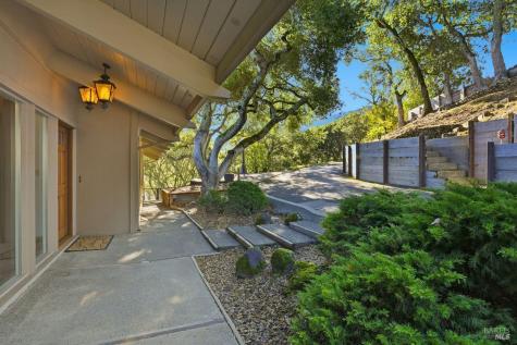 16 Burning Tree Drive Novato CA 94949