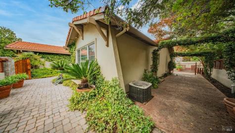 22 Greengate Court Santa Rosa CA 95409