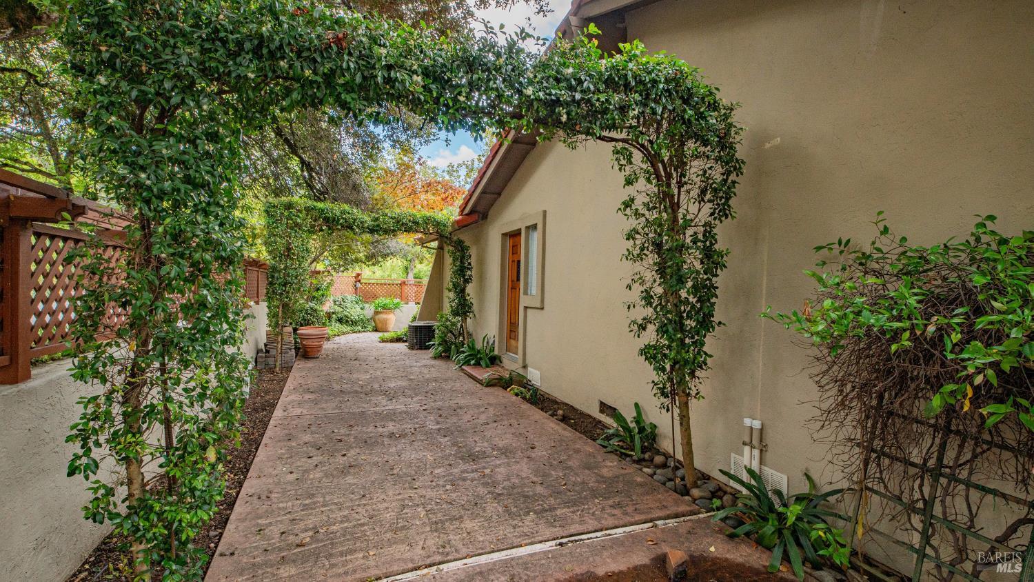 22 Greengate Court Santa Rosa CA 95409