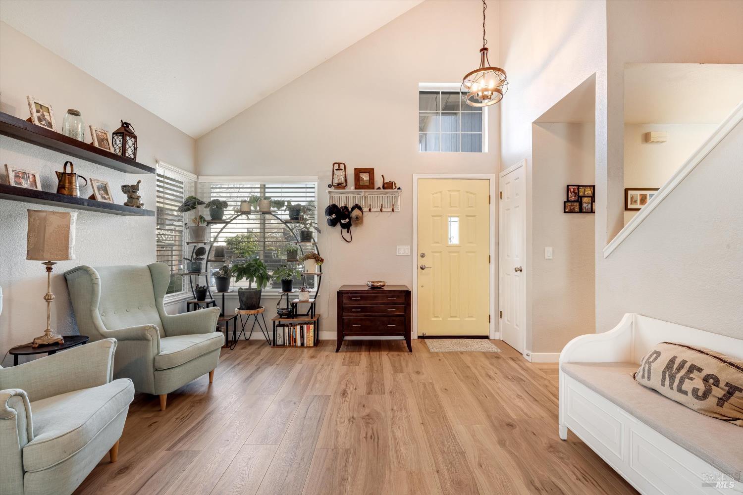 532 Walten Way Windsor CA 95492