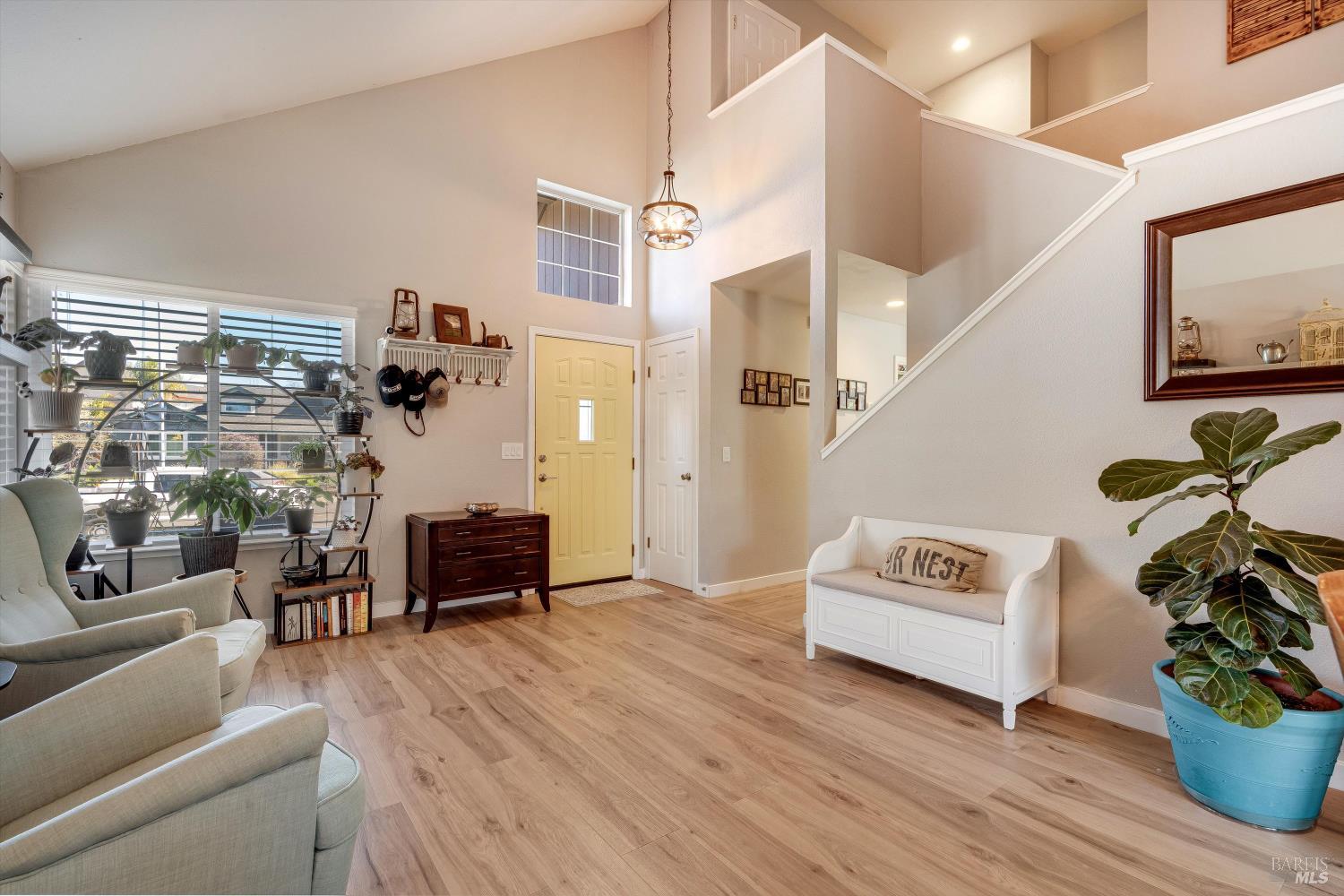 532 Walten Way Windsor CA 95492