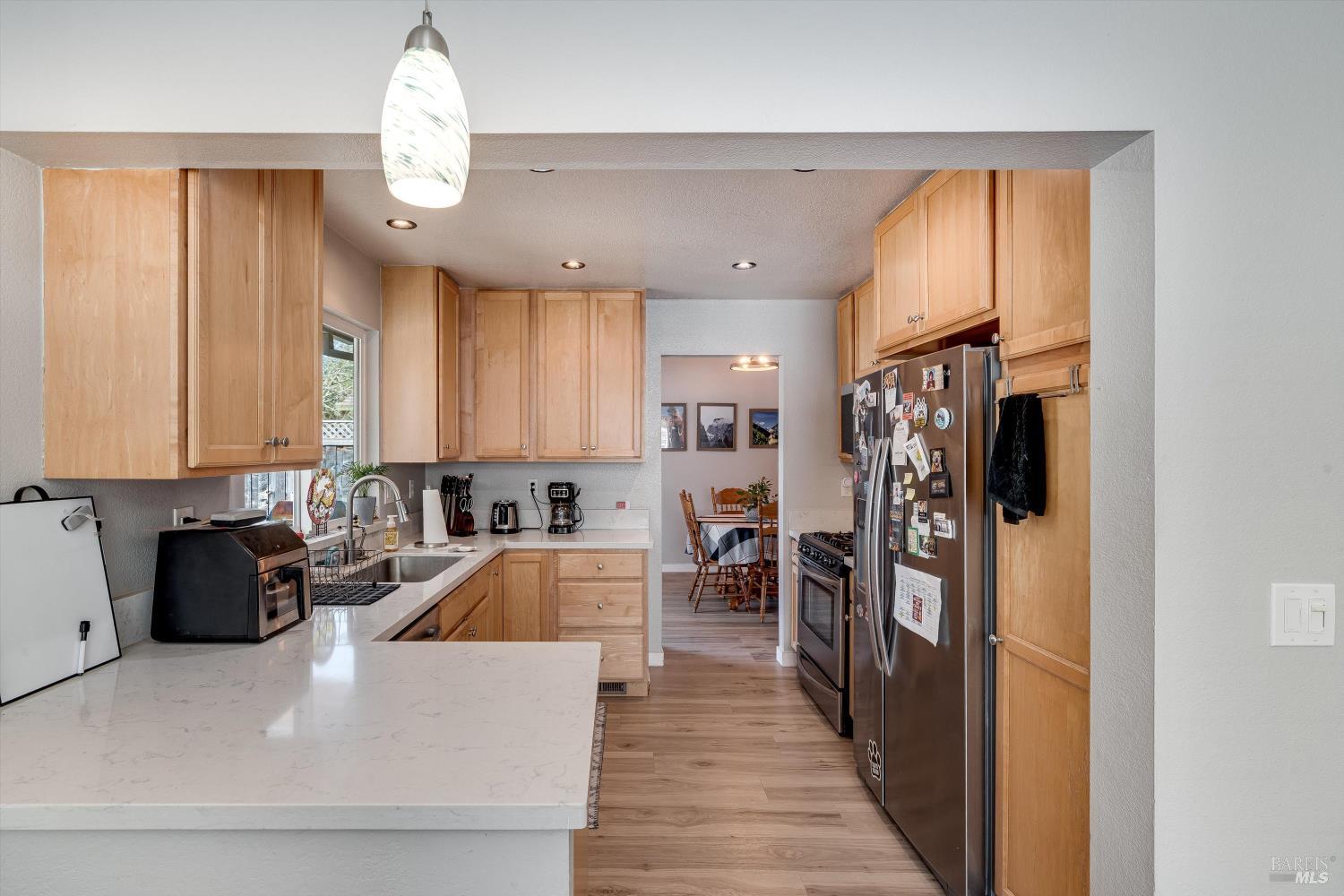 532 Walten Way Windsor CA 95492