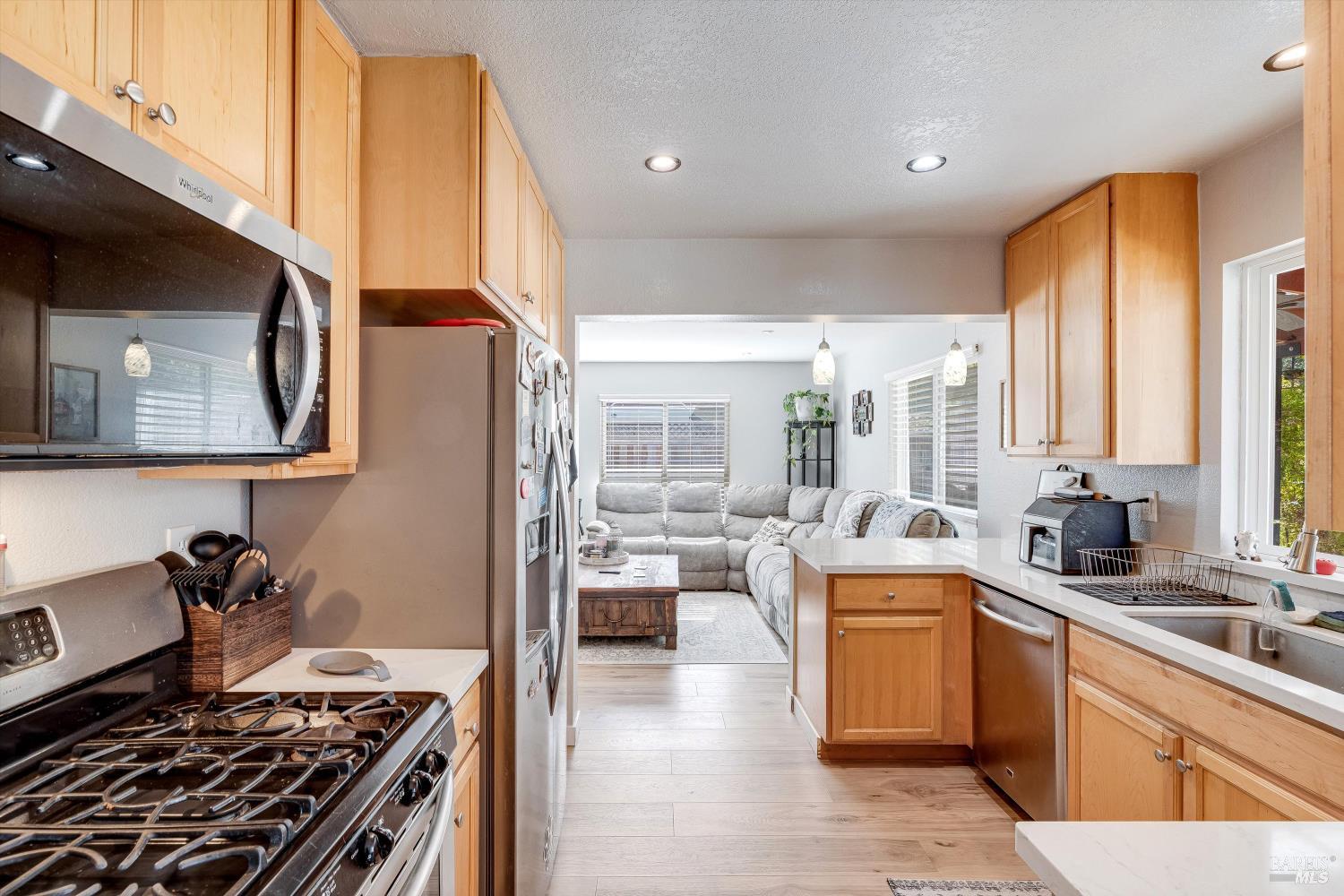 532 Walten Way Windsor CA 95492