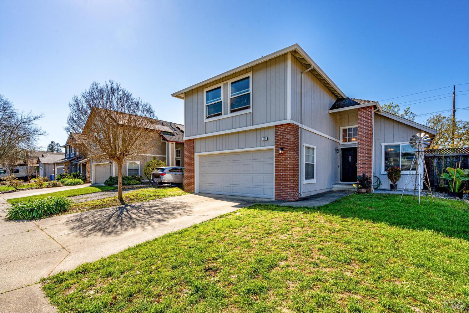 532 Walten Way Windsor CA 95492