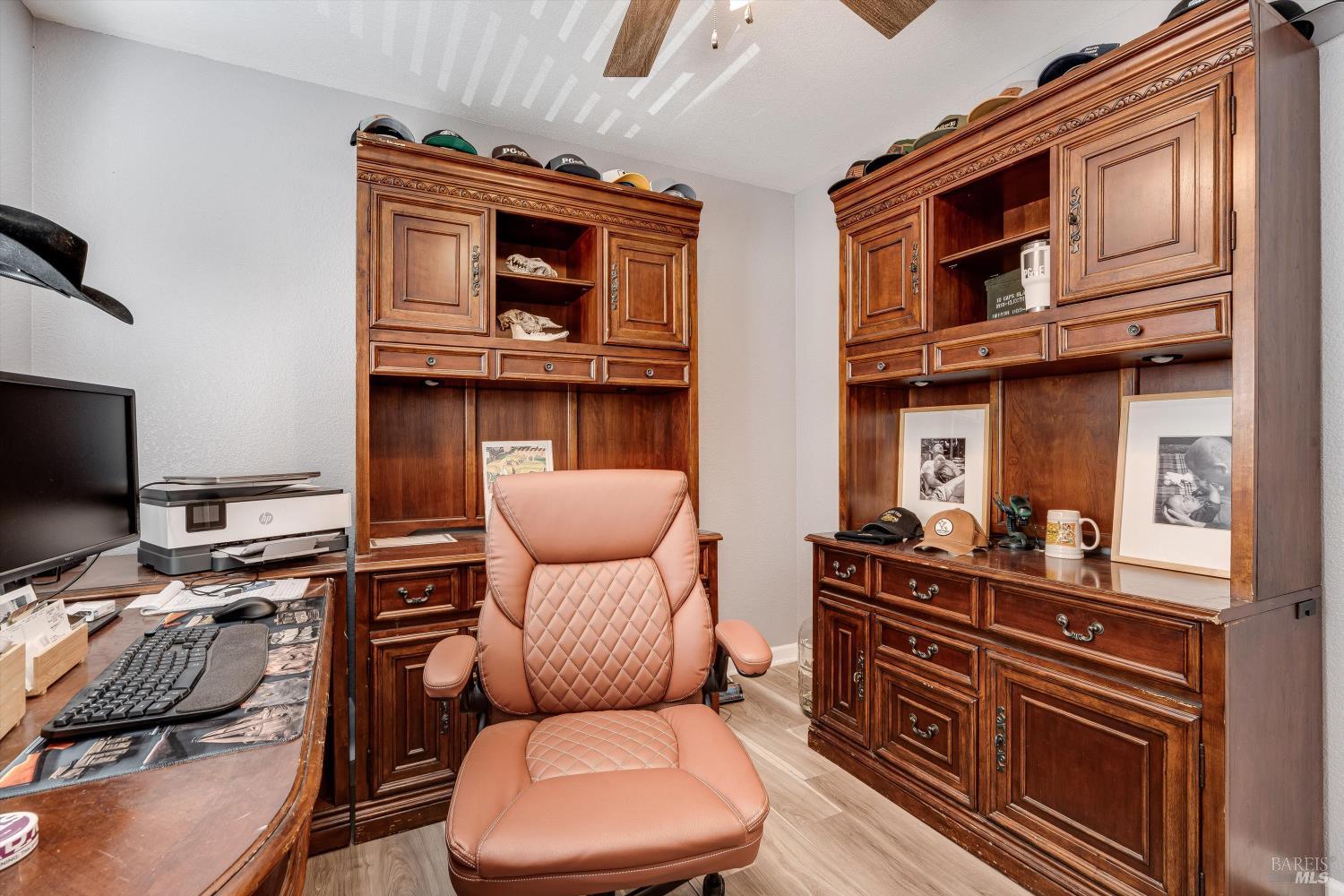 532 Walten Way Windsor CA 95492