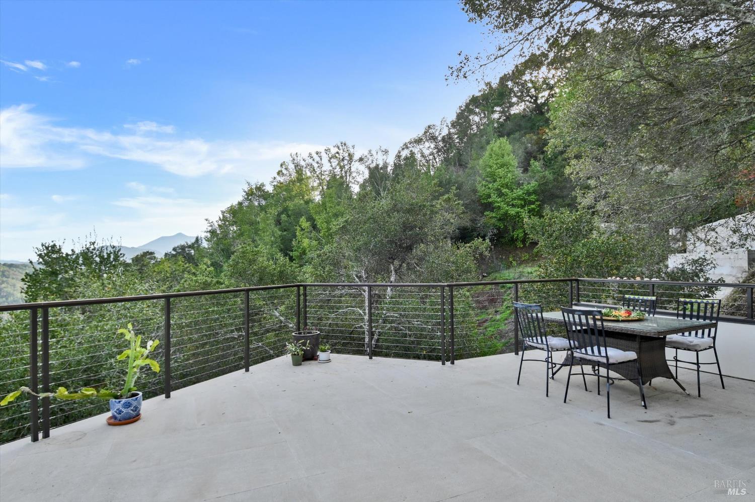 615 Oak Manor Drive Fairfax CA 94930