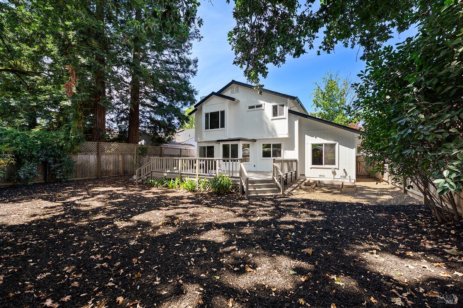 132 Dartmouth Way Windsor CA 95492