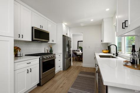 132 Dartmouth Way Windsor CA 95492