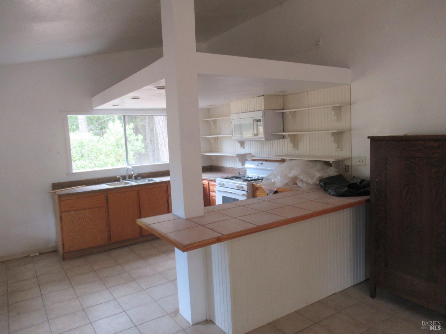 48700 Hwy 101 Highway Laytonville CA 95454