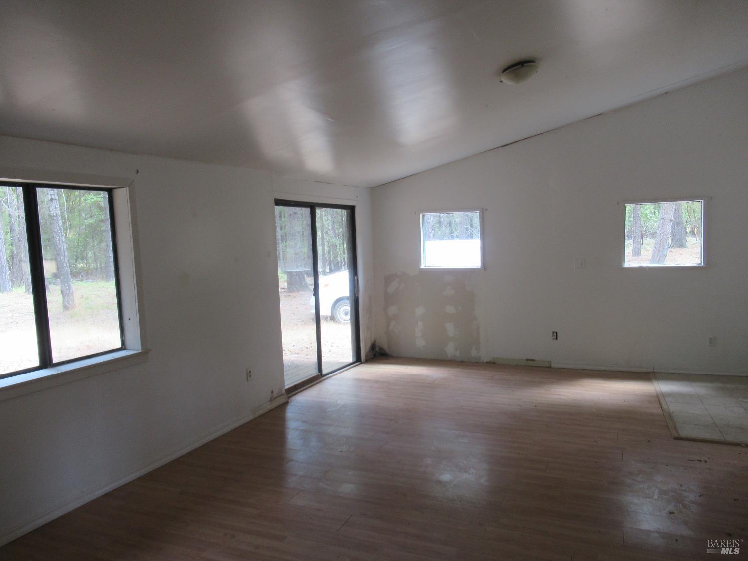 48700 Hwy 101 Highway Laytonville CA 95454