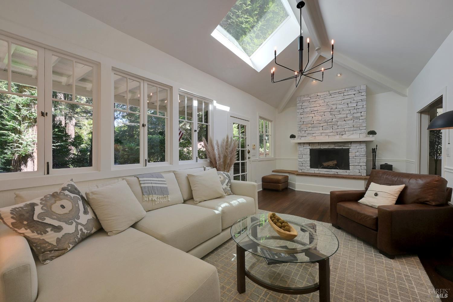 207 Madrone Avenue Larkspur CA 94939