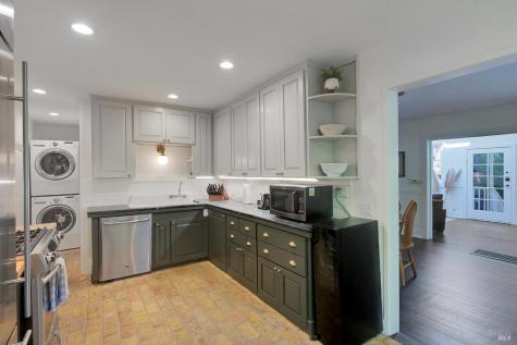 207 Madrone Avenue Larkspur CA 94939
