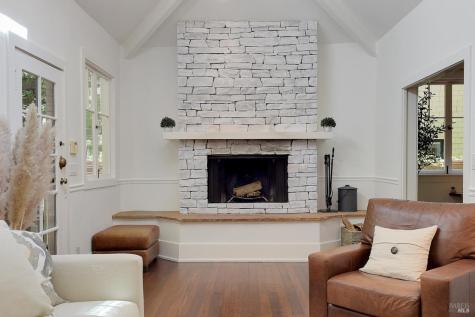 207 Madrone Avenue Larkspur CA 94939